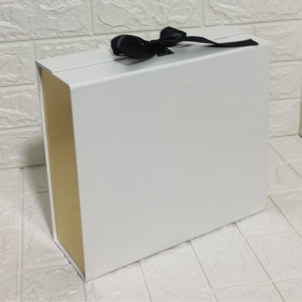 15*12*5.2 Inch Pearl White color