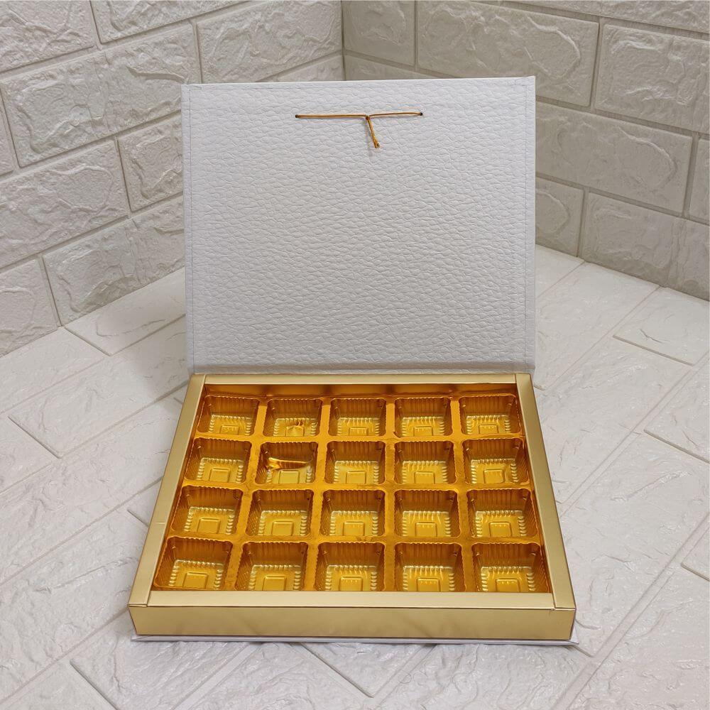Plain 20 Cavity Chocolate Box