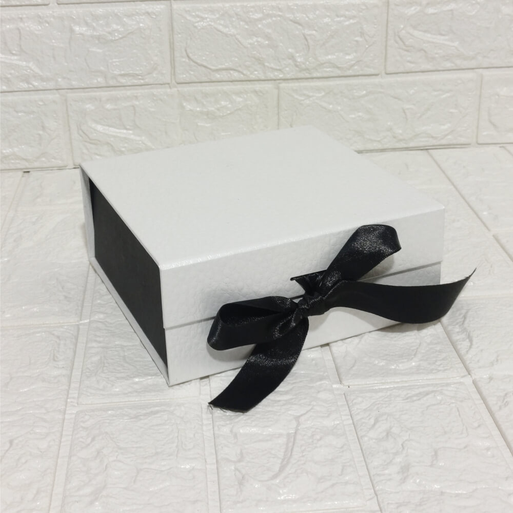 7*7*3 Inch Pearl White Box